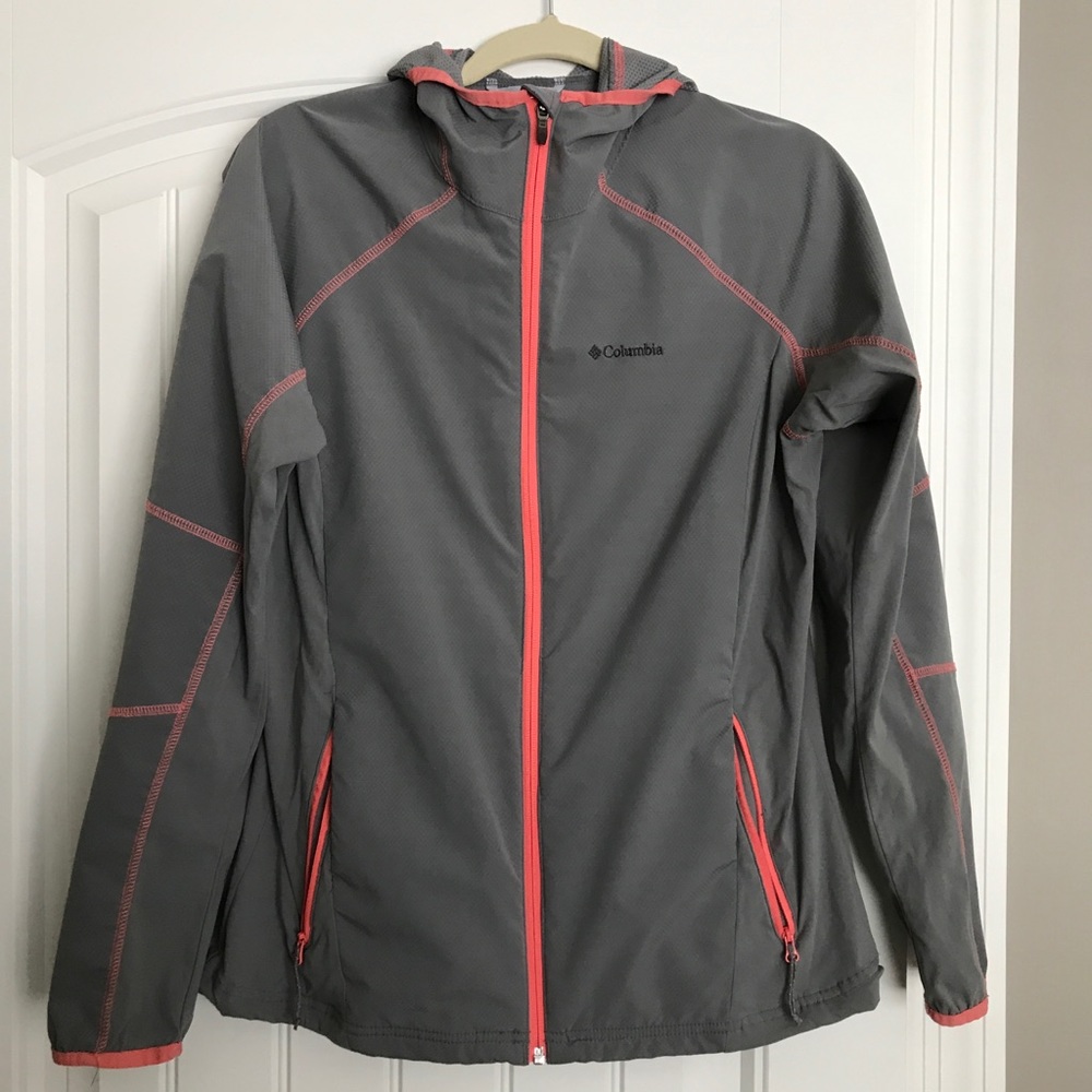 Columbia rain jacket. EUC. Large.